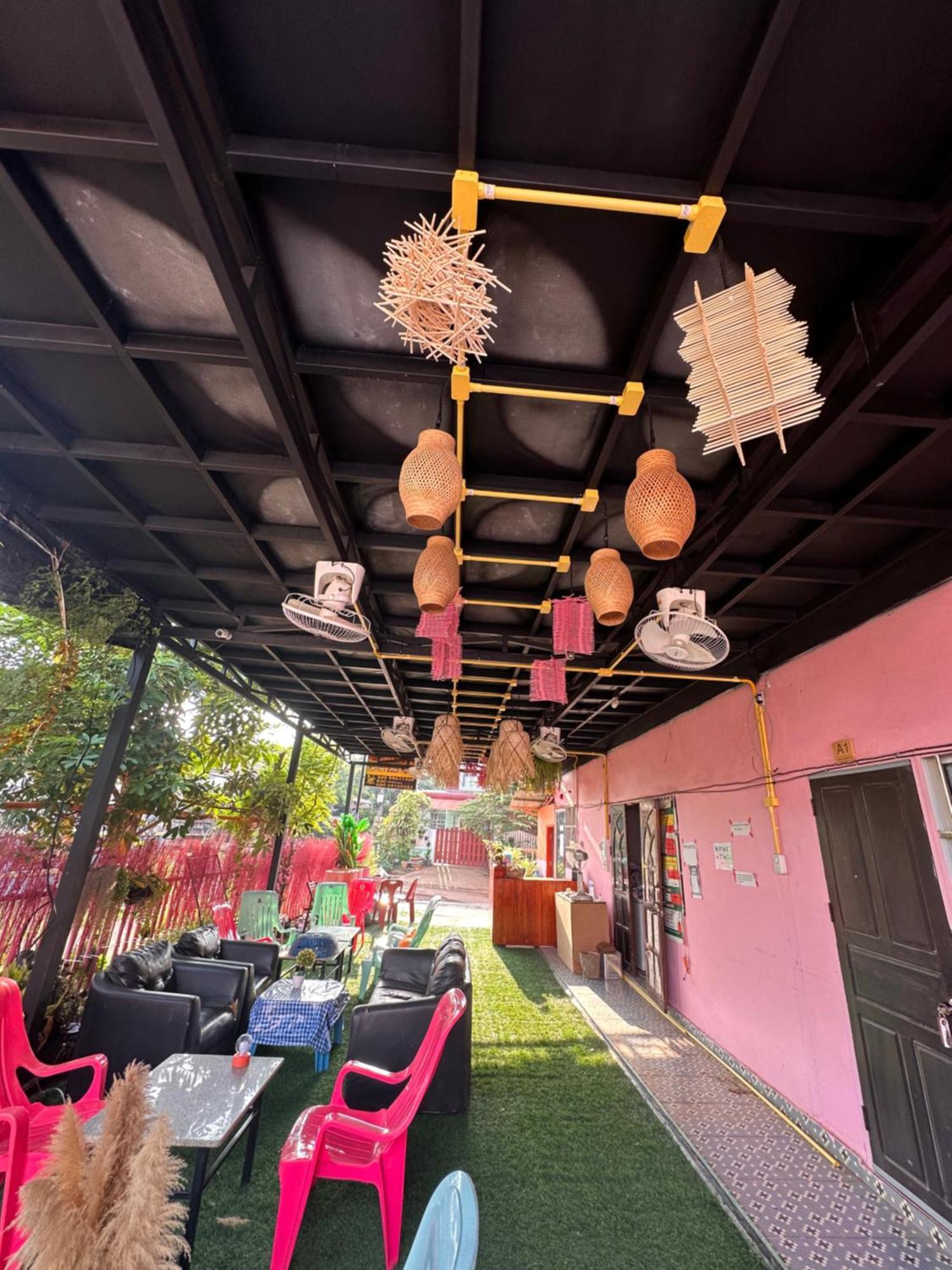 Heaven Guesthouse Pakse Exterior photo