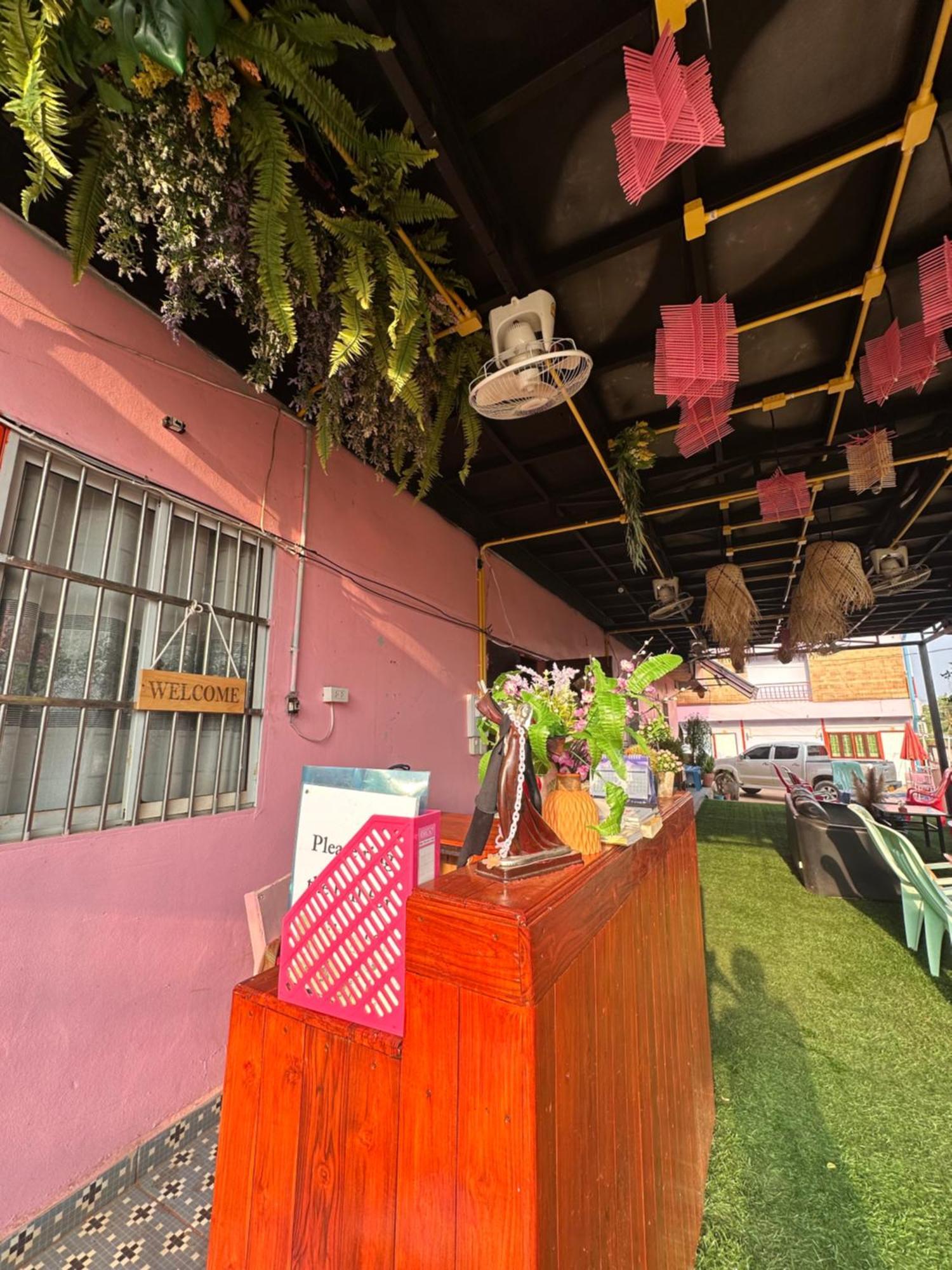 Heaven Guesthouse Pakse Exterior photo
