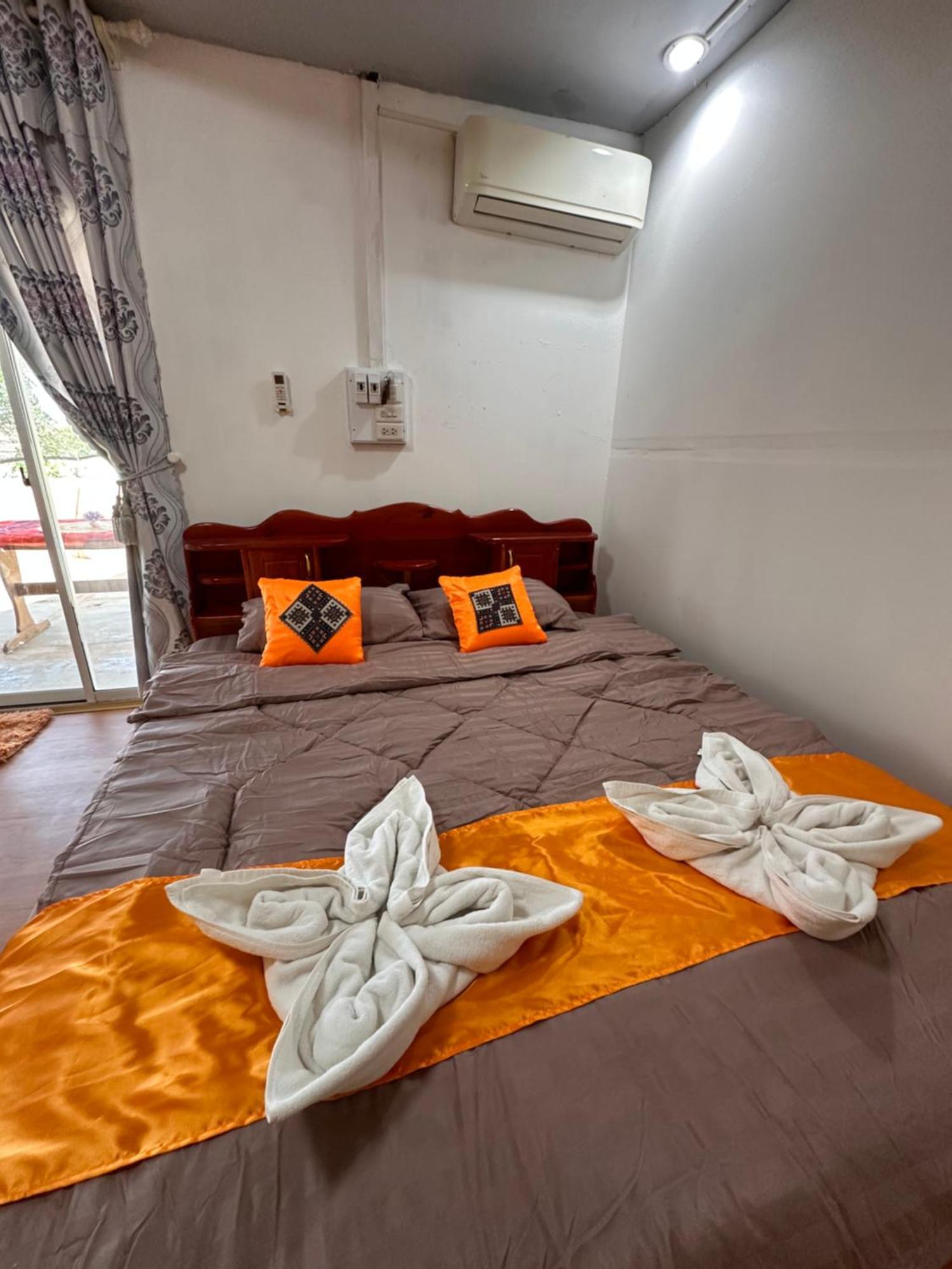 Heaven Guesthouse Pakse Exterior photo